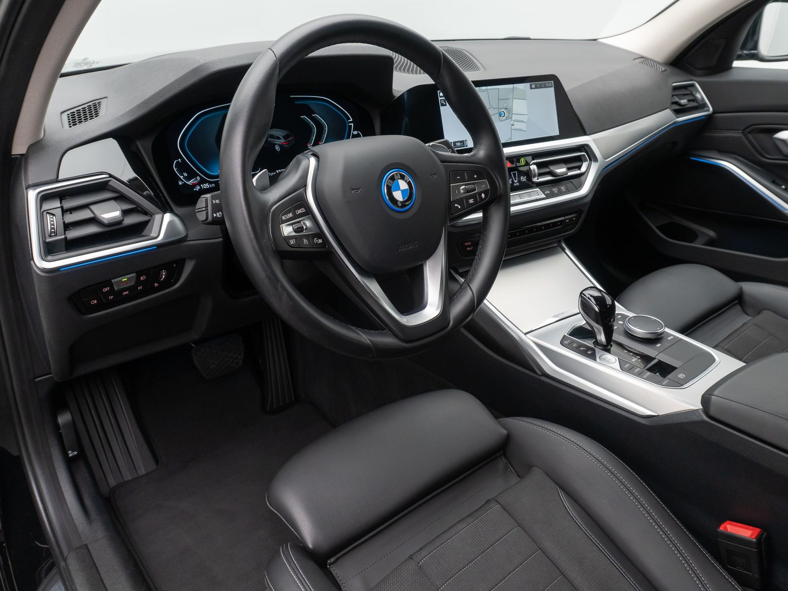 BMW 330e Sport Line - Samsaru's Car Outlet