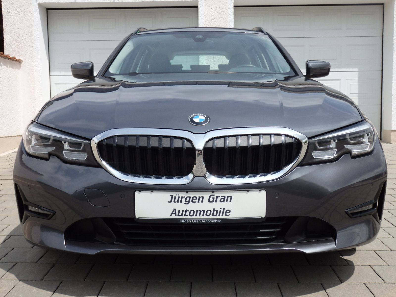 BMW 318d Touring Aut - Samsaru's Car Outlet