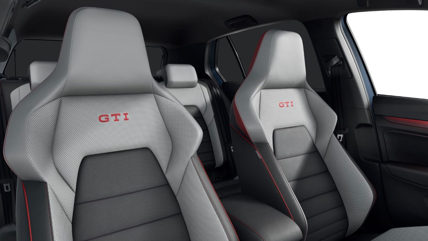 Volkswagen Golf GTI CarPlay Pano Black ACC AHK LED Navi