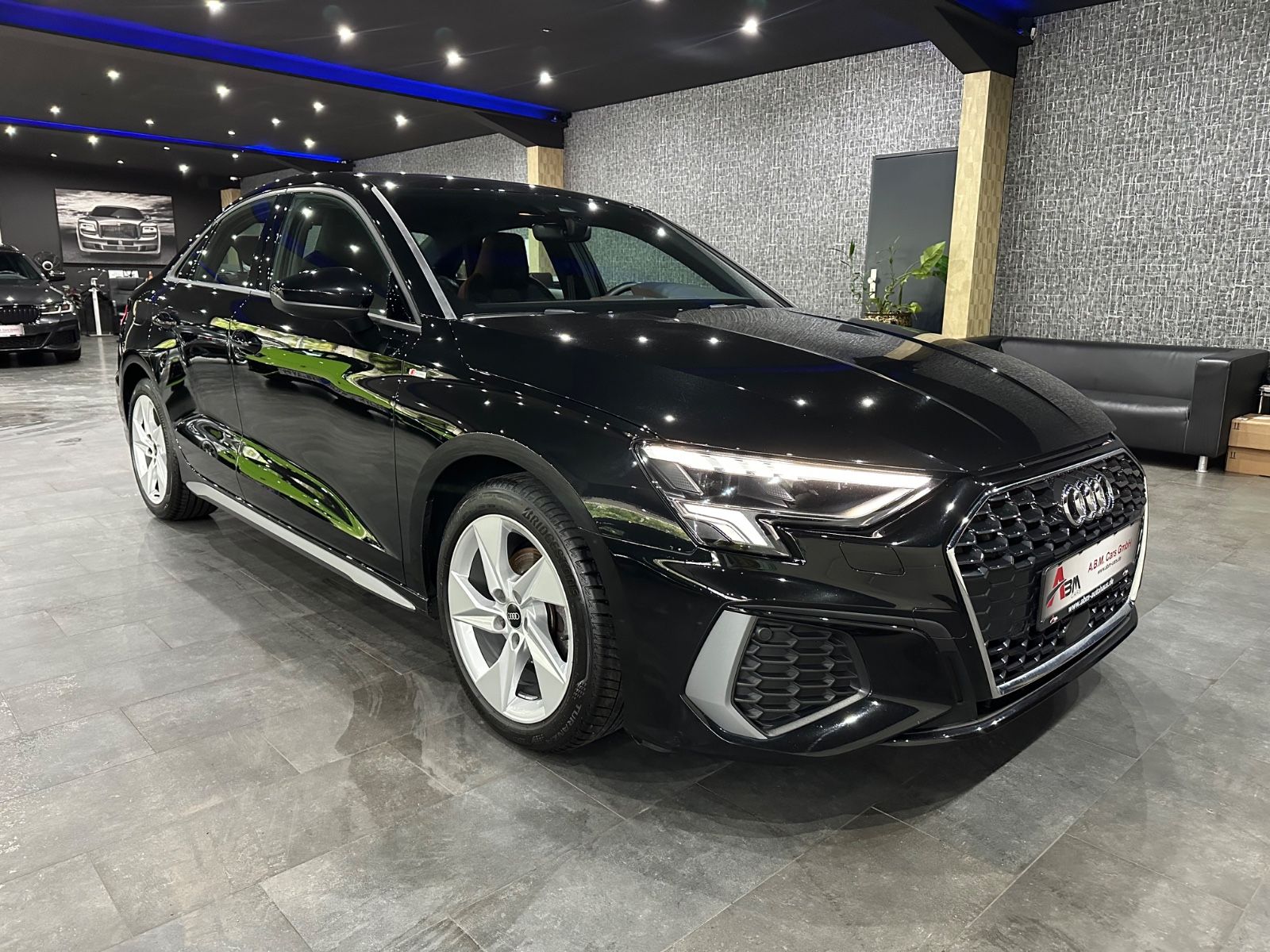 Audi A3 Limousine 35 TDI S line /1.HAND / ACC /8xFach