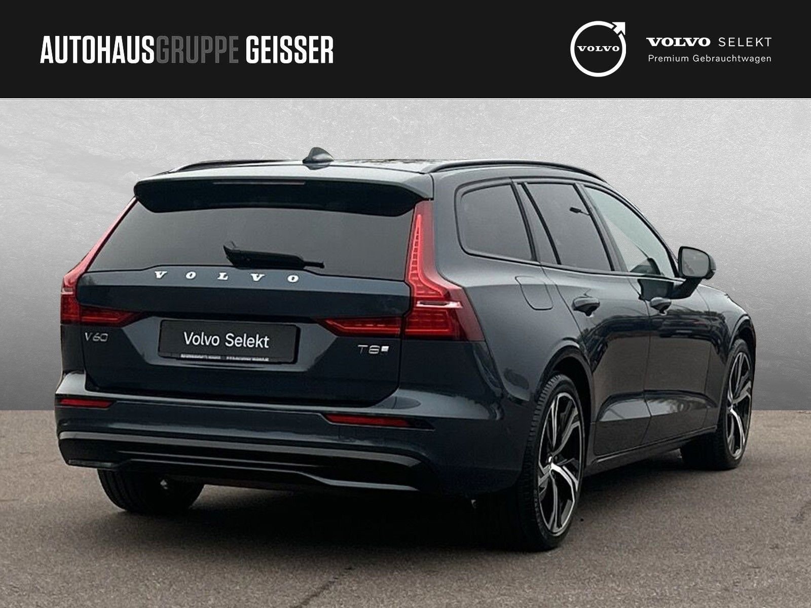 Volvo V60 T8 AWD Ultra Dark AHK ACC BLIS HUD