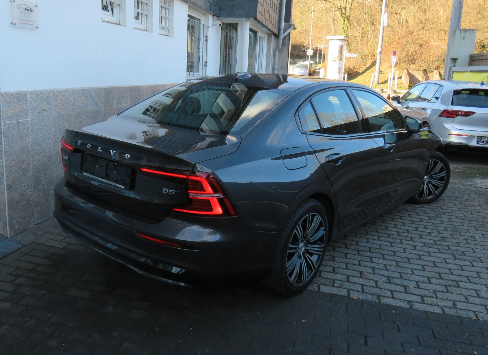 Volvo S60 Ultimate Dark AWD // Pano, Pilot, 360°