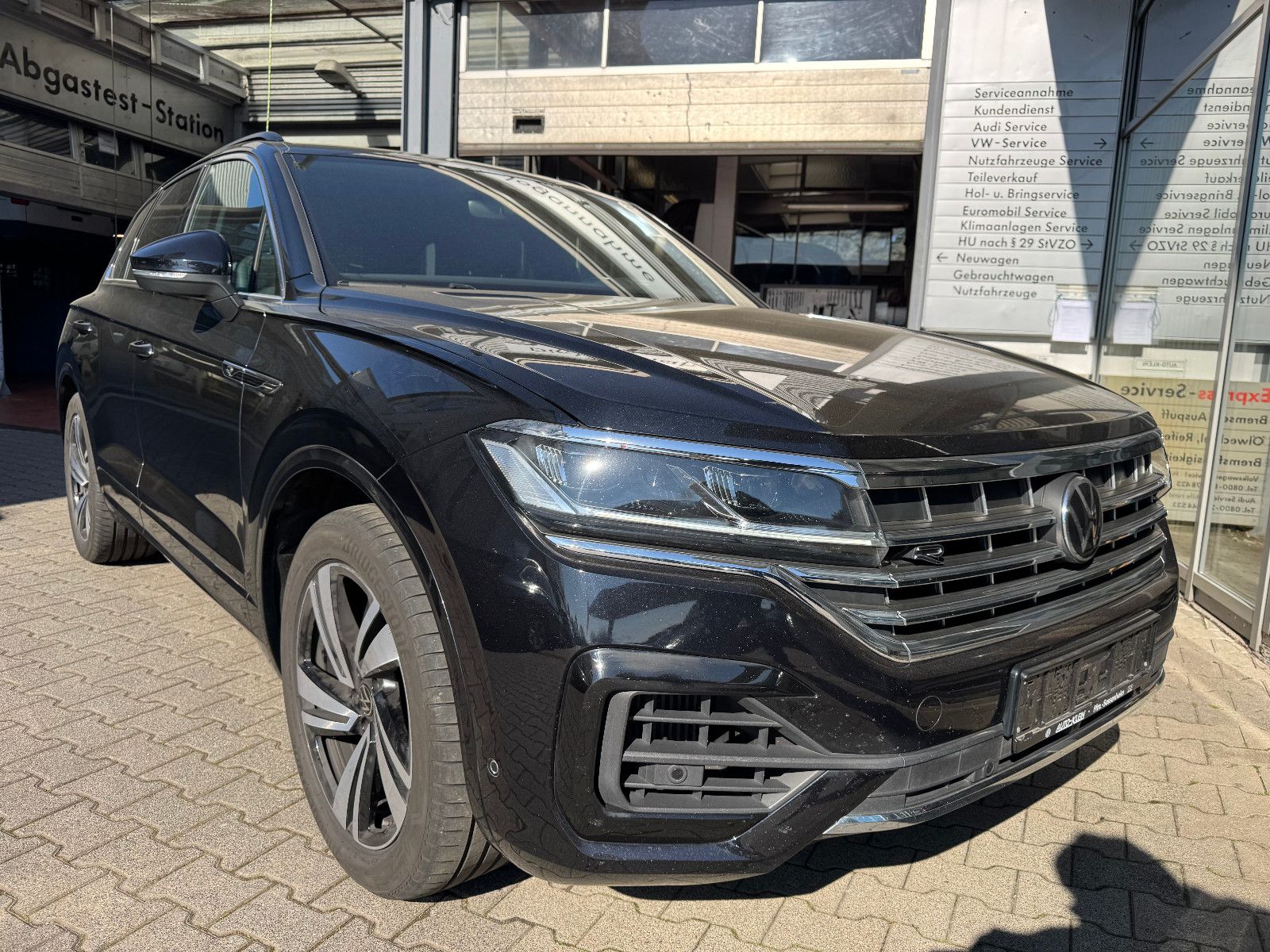 Volkswagen Touareg R-Line 3.0 V6 TSI 4MOTION -Vollausstatt.