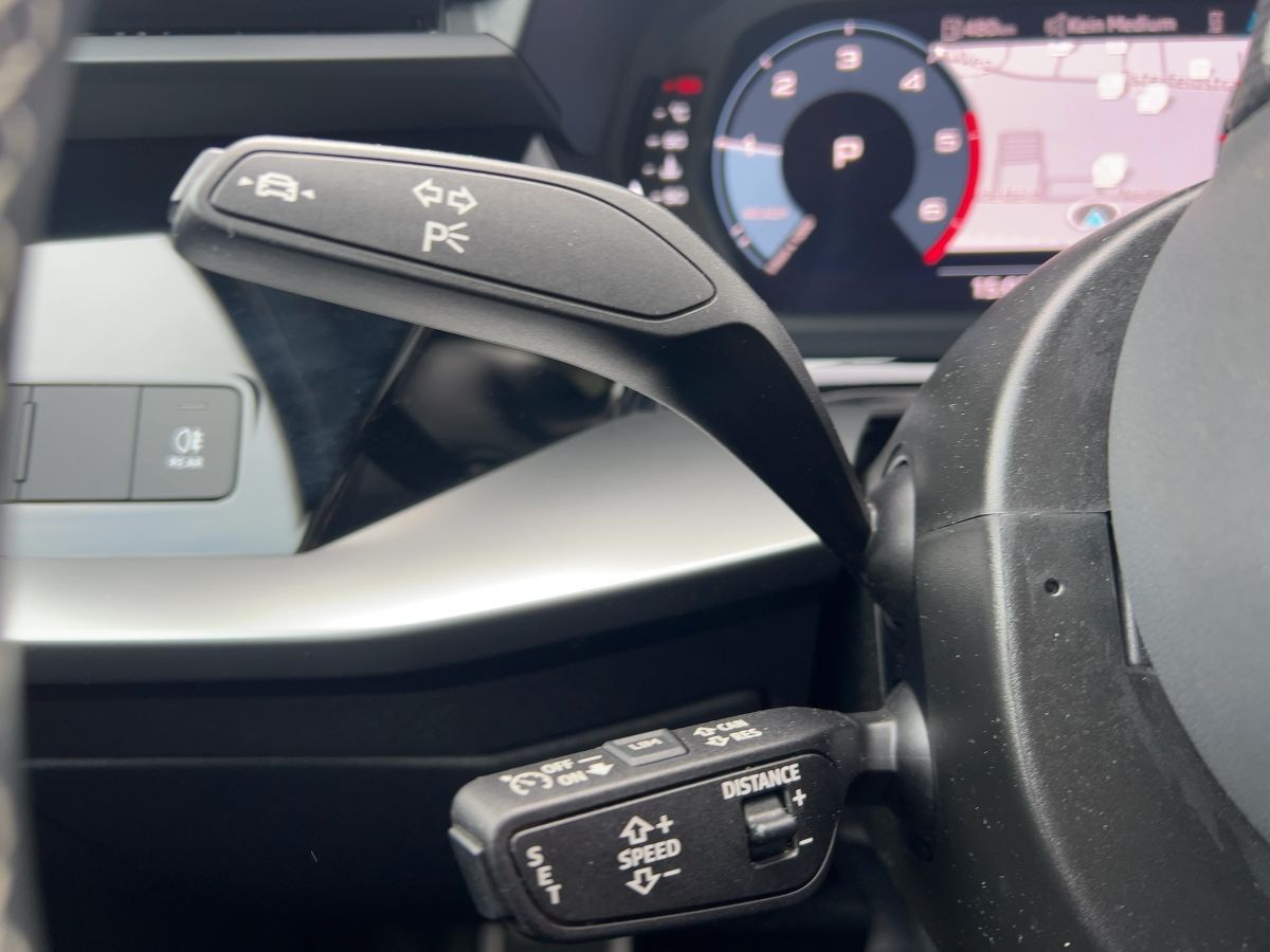 Audi A3 Sportback 30 TDI S line S tronic Navi Pano Ka