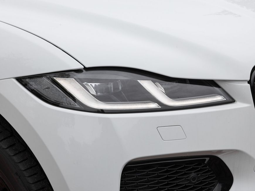 Jaguar F-Pace P400e AWD R-Dynamic SE