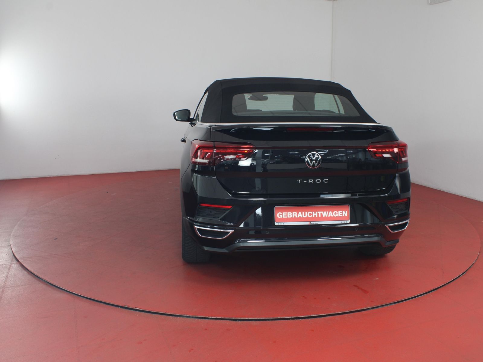 Volkswagen T-Roc R-Line 1.5TSI DSG - Samsaru's Car Outlet