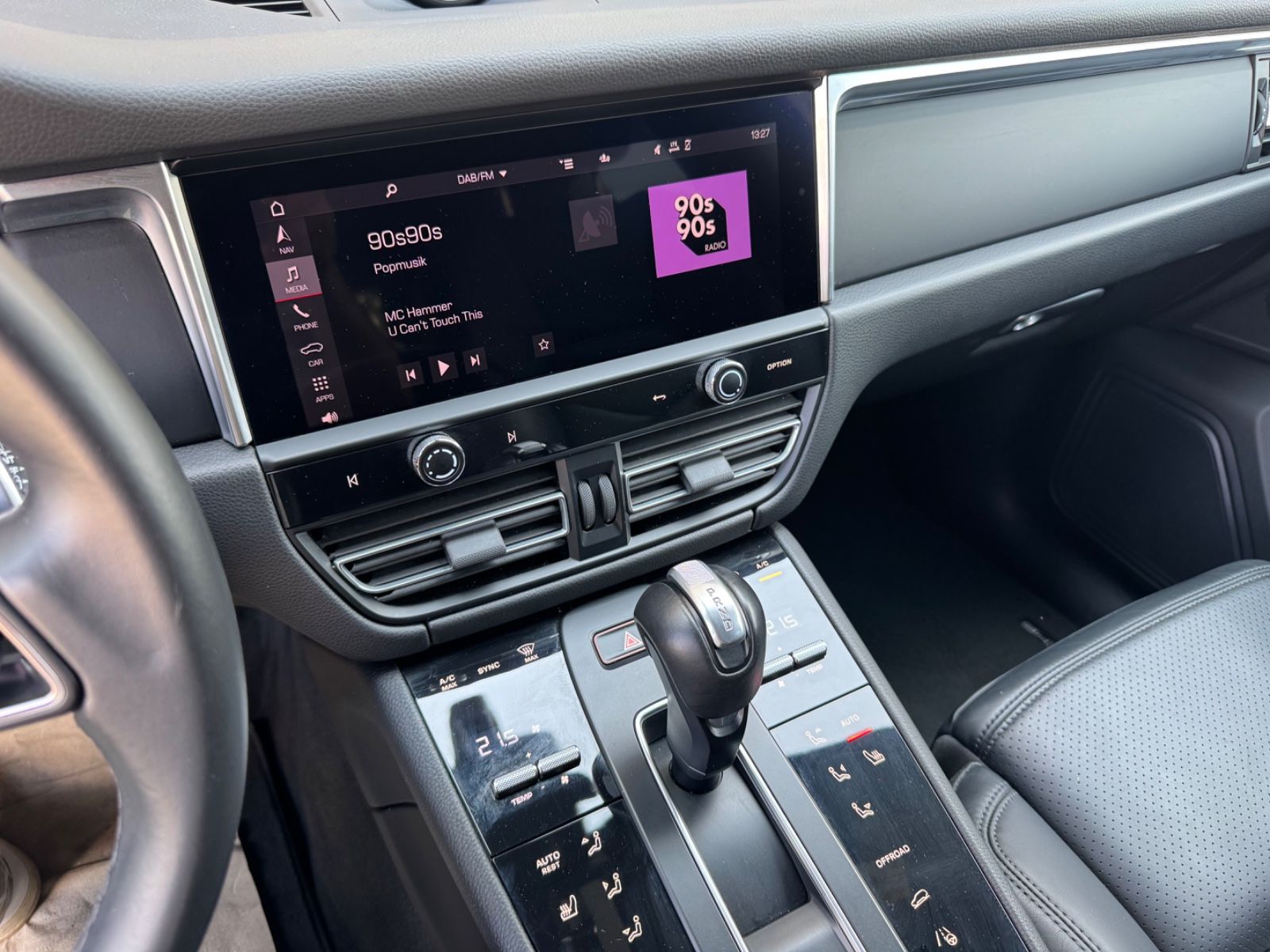 Porsche Macan - Samsaru's Car Outlet