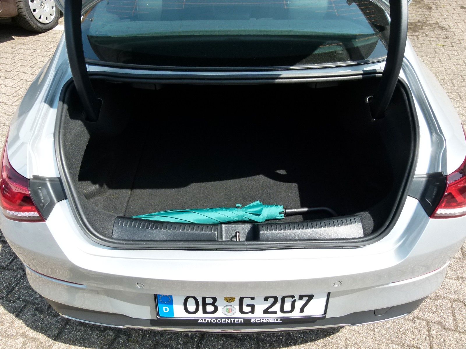 Mercedes-Benz CLA 180 d Limousine - Samsaru's Car Outlet