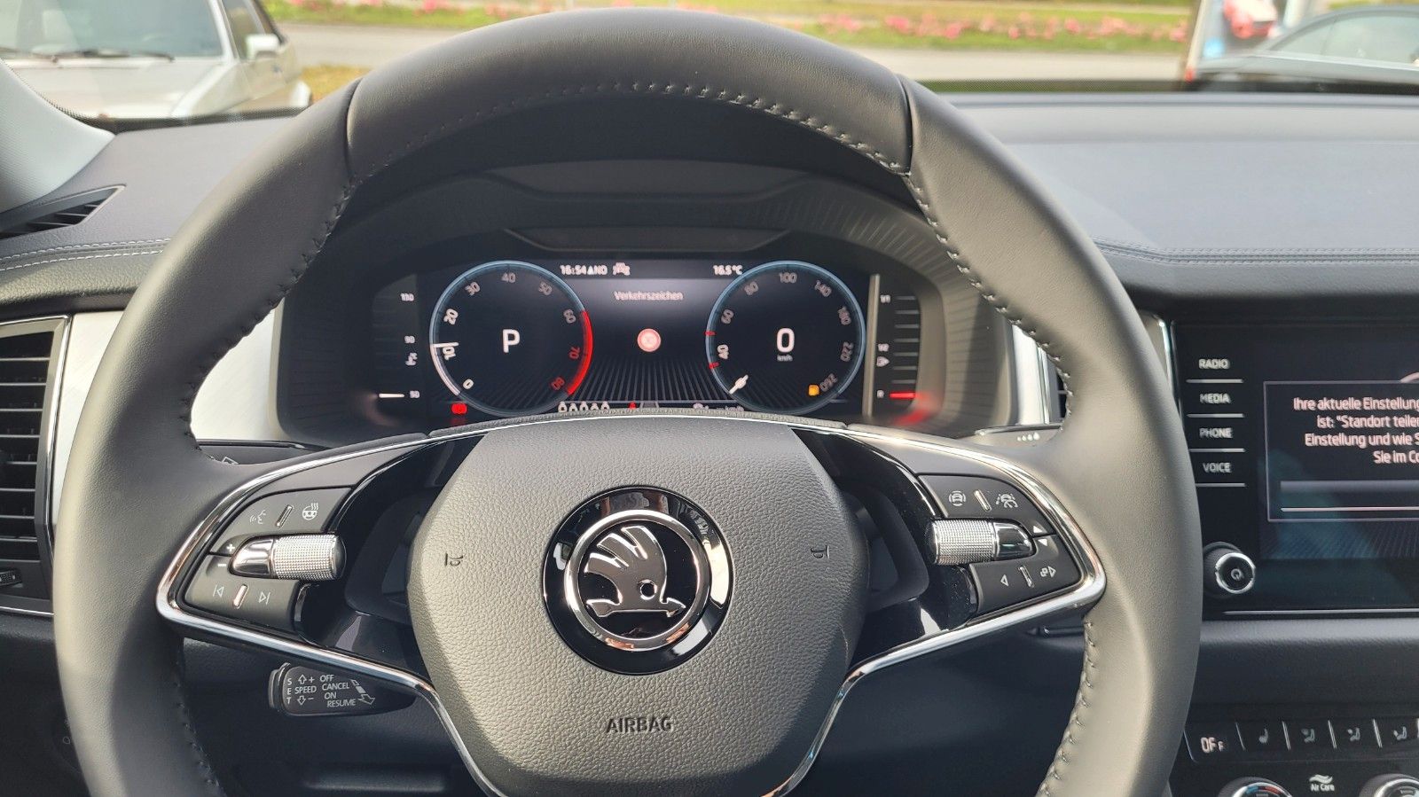 Skoda Kodiaq 1.5 TSI ACT DSG - Samsaru's Car Outlet