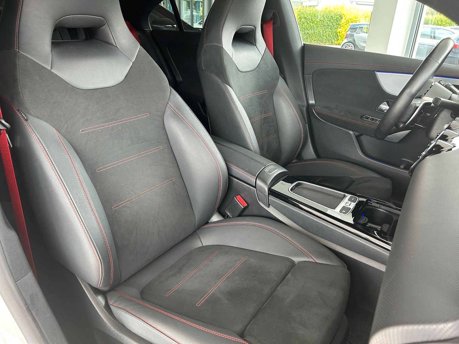 Mercedes-Benz CLA 35 AMG 4M PREMIUM - Samsaru's Car Outlet