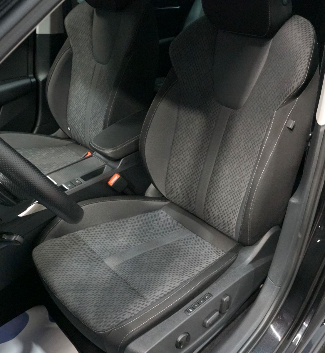 Skoda Octavia Lim. Style 2.0 TDI *Matrix*NAVI*HUD*