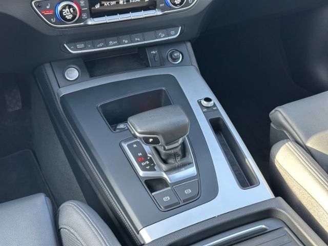 Audi Q5 55+TFSI e+S-LINE+PANO+MATRIX+AHK+