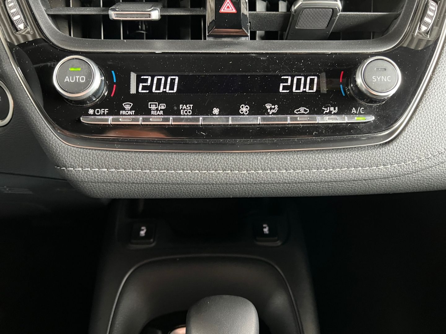 Toyota Corolla 1.8 Hybrid TS Business Edition *SHZ*CAM*