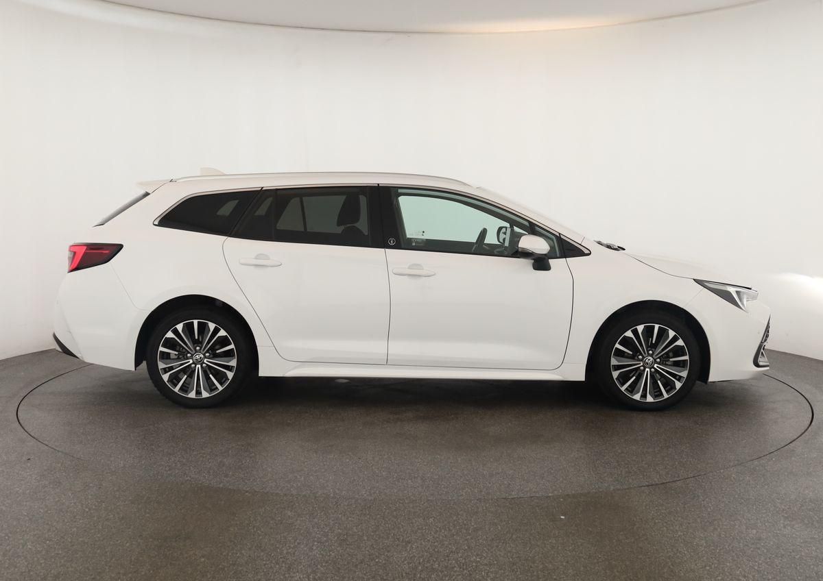 Toyota Corolla Touring Sports 1.8 CVT Team D Navi Kam