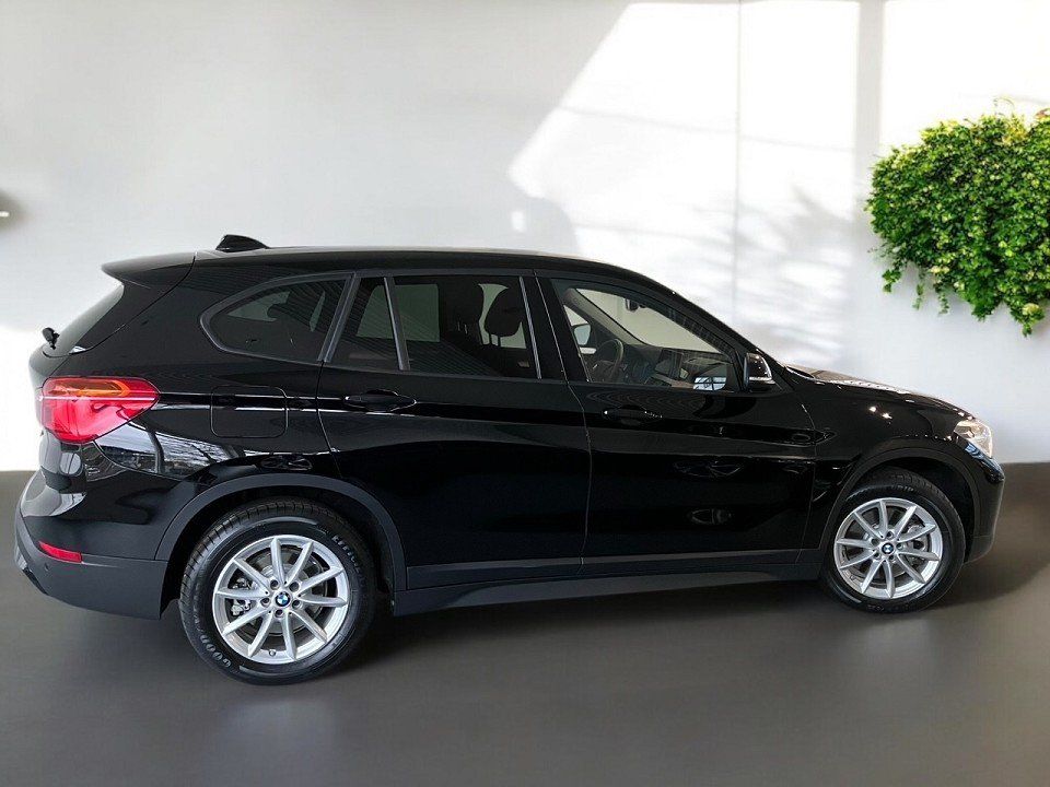 BMW X1 xDrive25e Advantage - Samsaru's Car Outlet