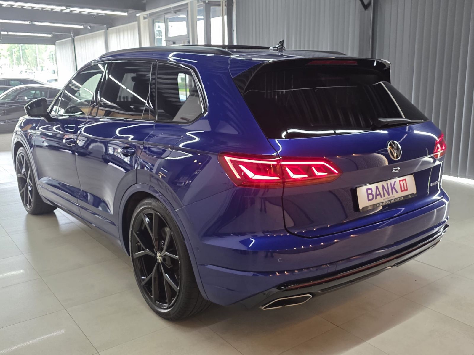 Volkswagen Touareg R 4M eHybrid*PANO*HuD*MATRIX-LED*AHK*