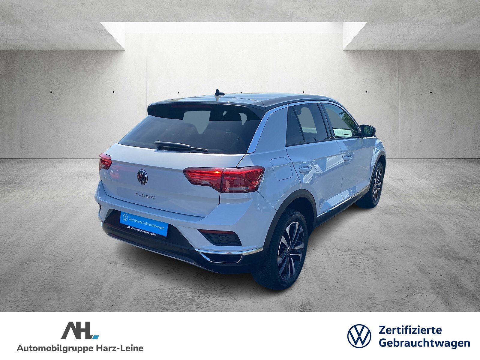 Volkswagen T-Roc 1.5 TSI United DSG - Samsaru's Car Outlet