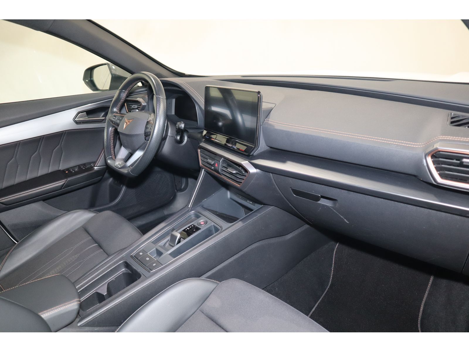 Cupra Formentor 1.4 eTSI DSG Navi*AHK*PANO*CAM*SHZ