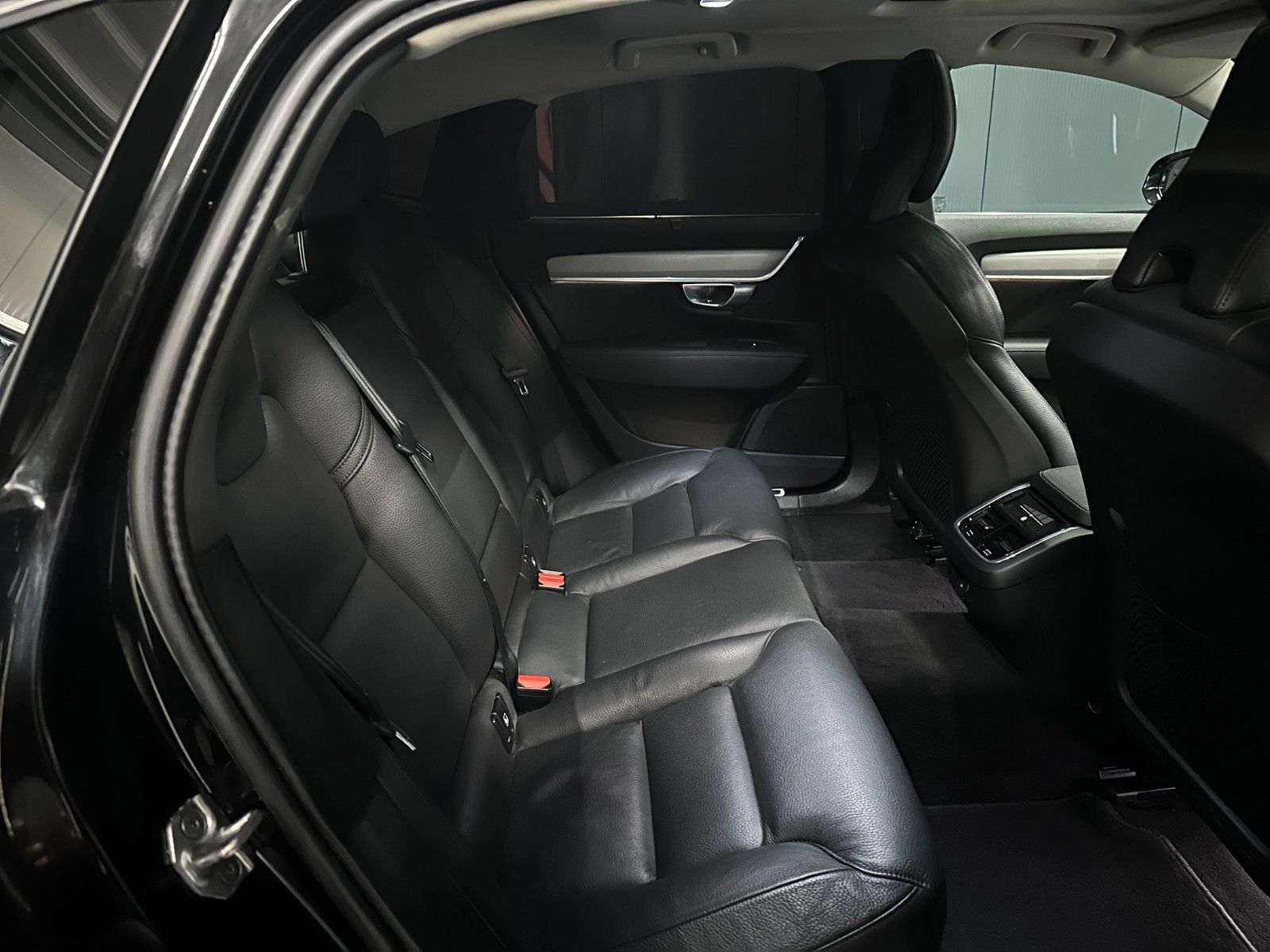 Volvo S90 Momentum Pro AWD *19Zoll*Xenium-Paket*360*