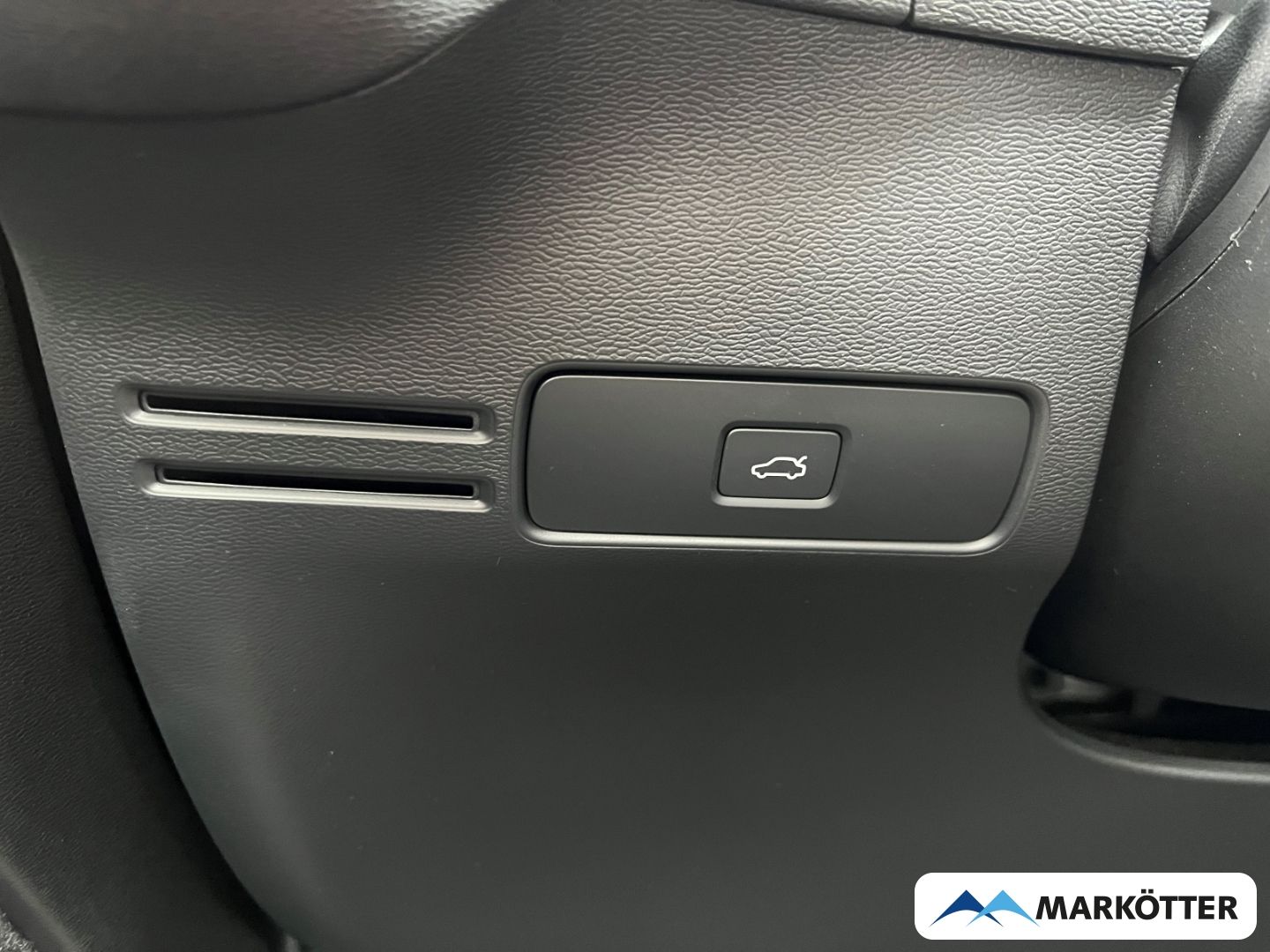 Volvo XC40 Recharge Single Motor Core AHK/SHZ/LHZ