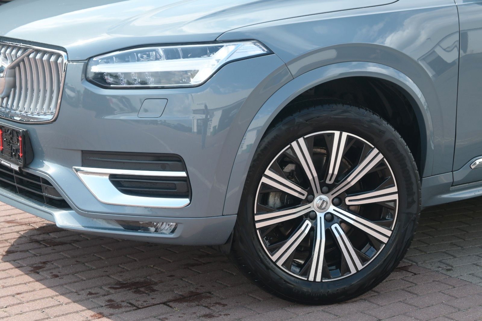 Volvo XC90 B5 Inscrip. AWD - Samsaru's Car Outlet