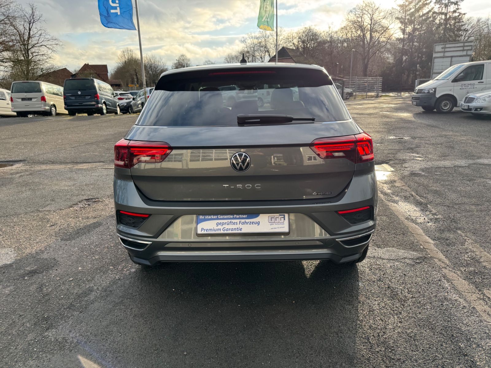 Volkswagen T-Roc Style 4Motion R-Line - Samsaru's Car Outlet