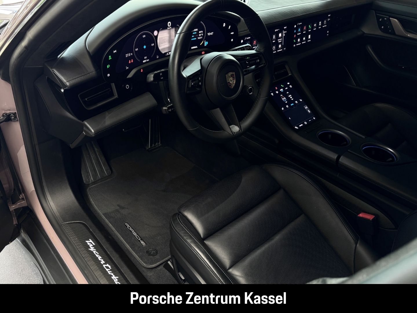 Porsche Taycan Turbo S Cross Turismo