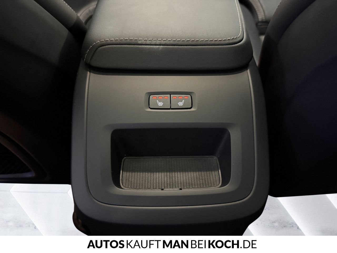 Volvo XC60 T6 Recharge AWD Plus ACC BLIS AHK STHz PANO