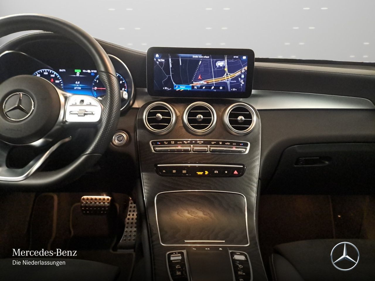 Mercedes-Benz GLC 300 de 4M AMG - Samsaru's Car Outlet