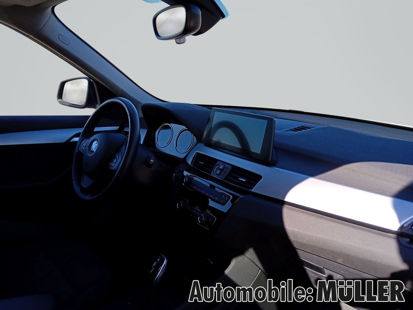 BMW X1 xDrive 20 d Advantage - Samsaru's Car Outlet