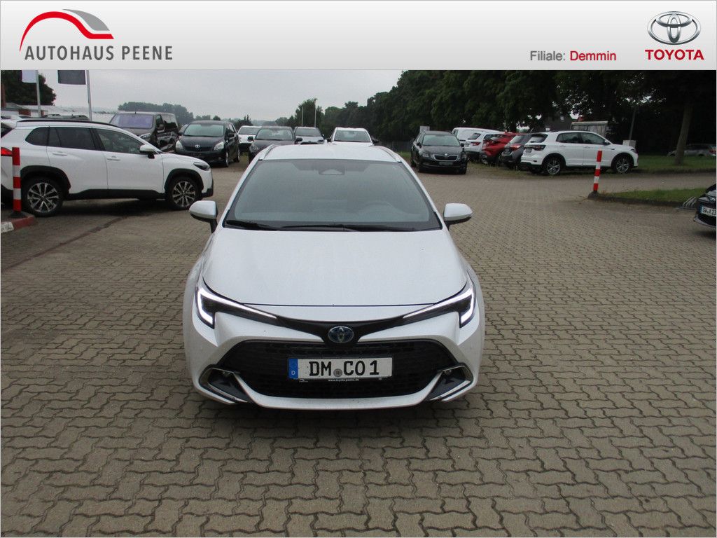 Toyota Corolla Touring Sports 2.0 Hybrid Teamplayer
