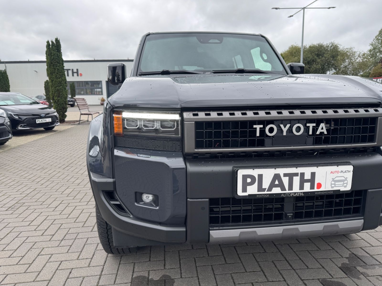 Toyota Land Cruiser 2.8 D-4D 4WD Executive *SOFORT*