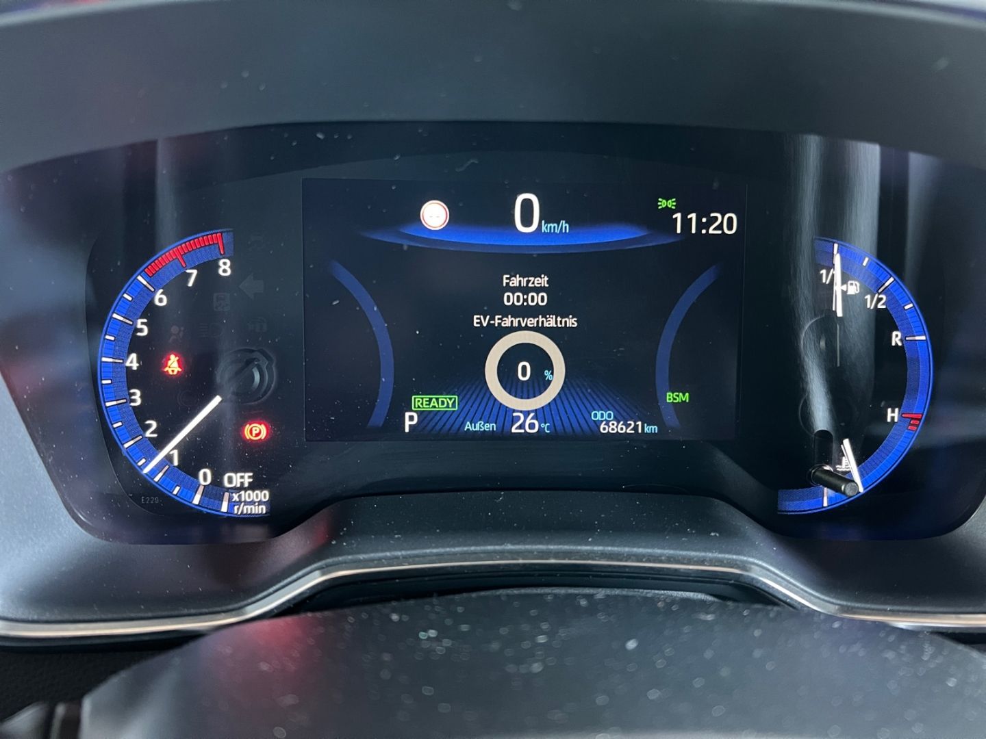 Toyota Corolla 2.0 Hybrid TS - Samsaru's Car Outlet