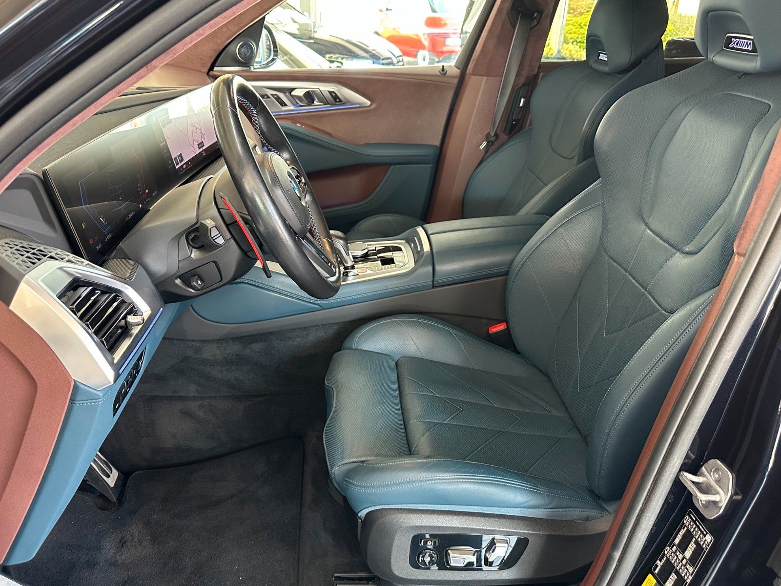 BMW XM 4.4 +Bowers/Wilkens +AHK +Multifunkt.sitze