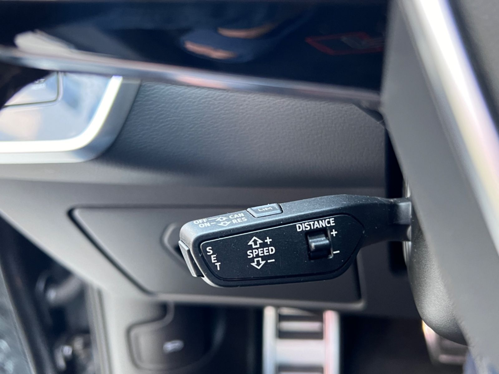 Audi RS6 4.0 TFSI  DynamikPlus+305kmh+Panoramad.+HUD