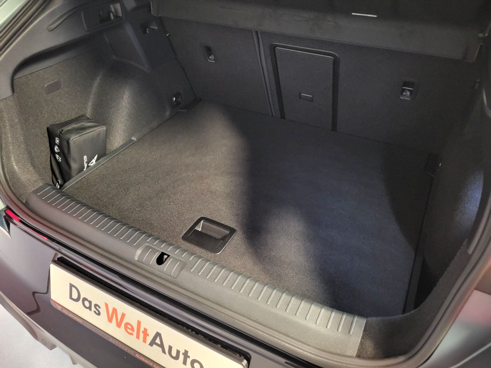 Cupra Formentor VZ 2.0 TSI DSG 4Drive - Samsaru's Car Outlet