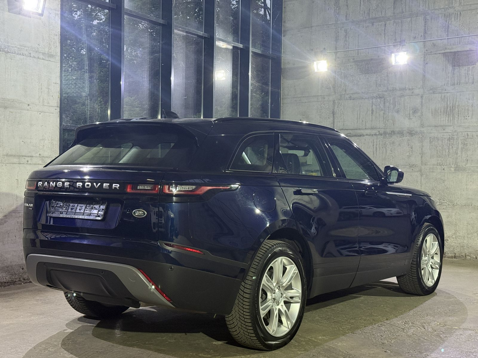 Range Rover Velar P400 - Samsaru's Car Outlet