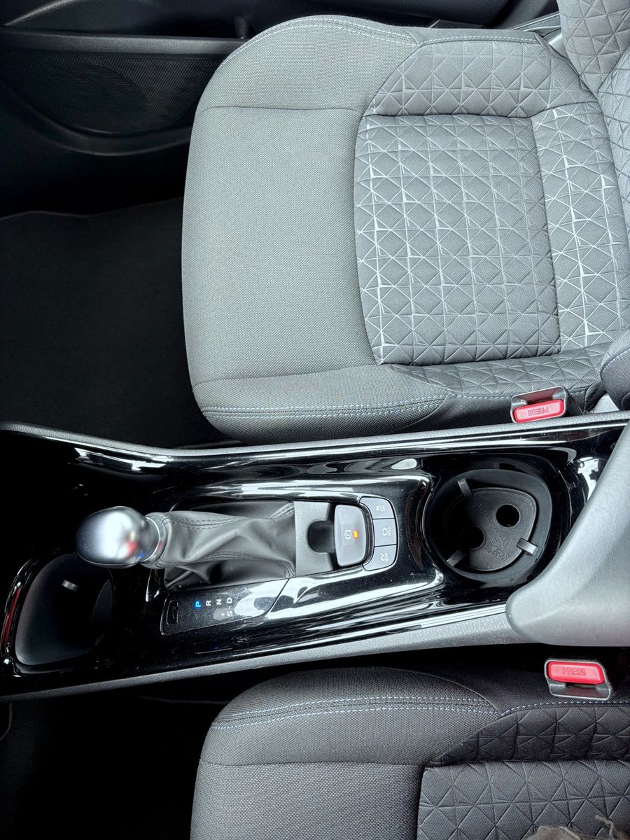Toyota C-HR Hybrid - Samsaru's Car Outlet