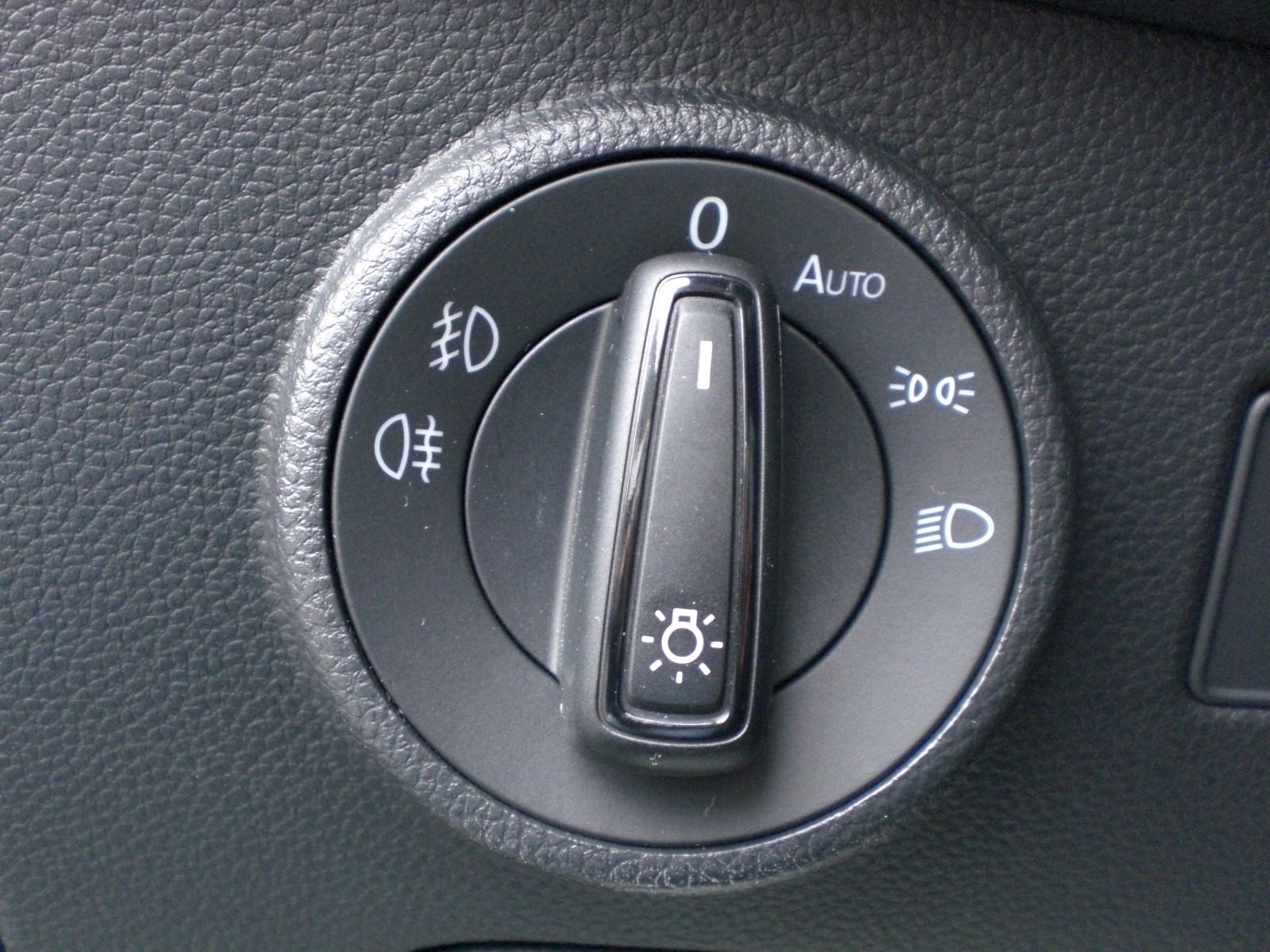 Seat Ateca Xperience 1.5 TSI DSG LED NAVI AHK ACC Are