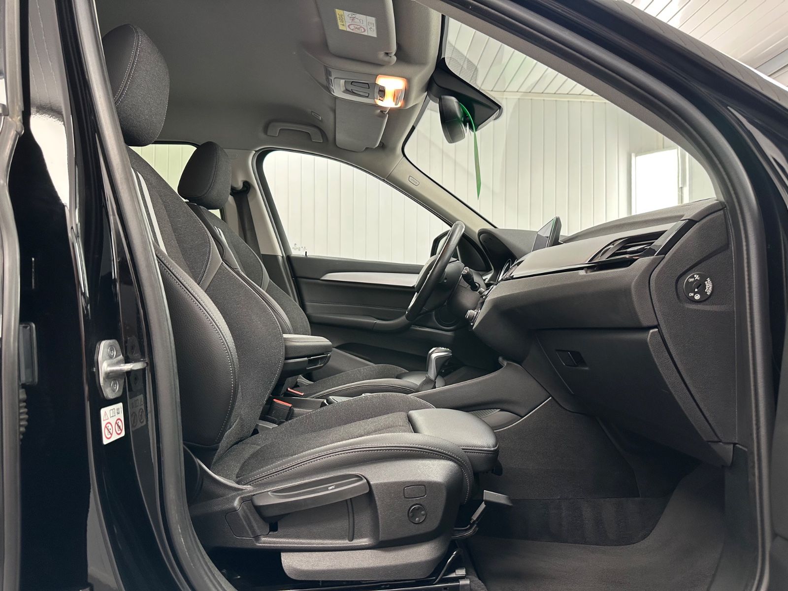 BMW X1 xDrive 25 e Hybrid - Samsaru's Car Outlet