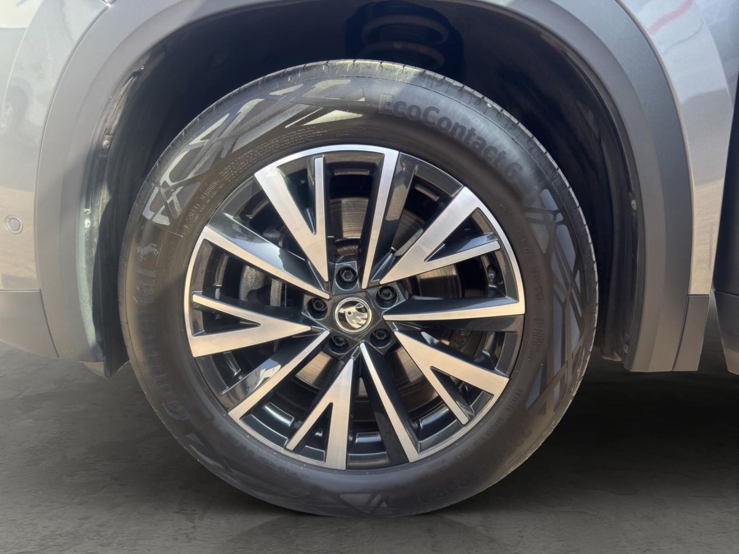 Skoda Kodiaq 2.0 TDI 4x4 Selection Alu LED AHK Ledere