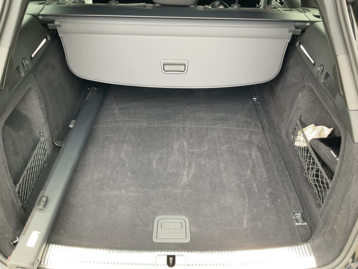 Audi A4 Avant 40 TFSI S-TR - Samsaru's Car Outlet