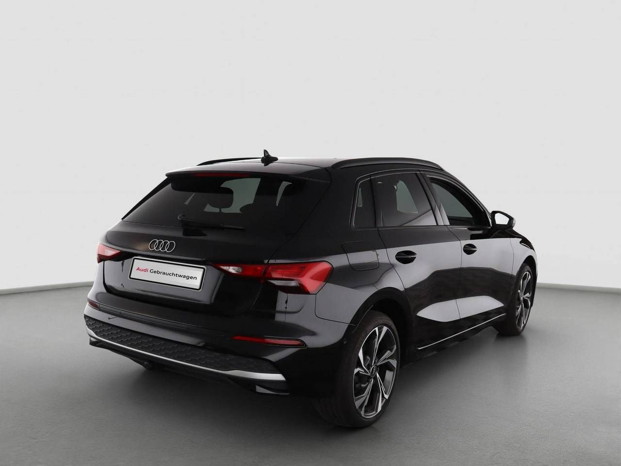 Audi A3 Sportback Advanced 35 TFSI - Samsaru's Car Outlet