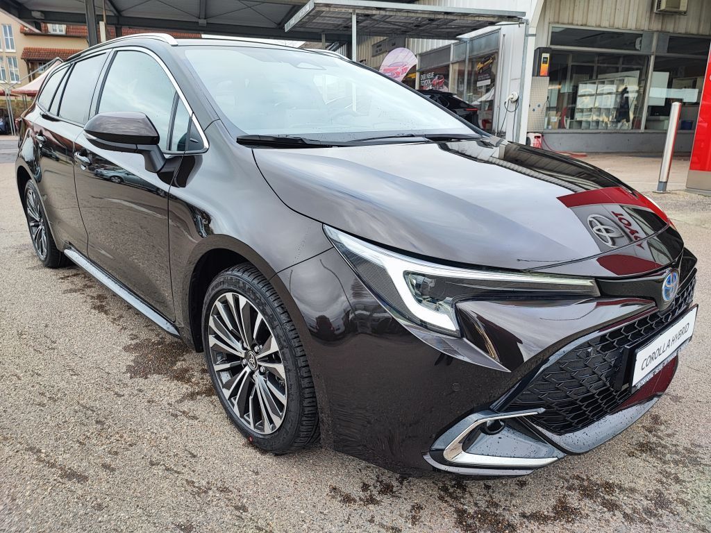 Toyota Corolla 2.0 Hybrid - Samsaru's Car Outlet