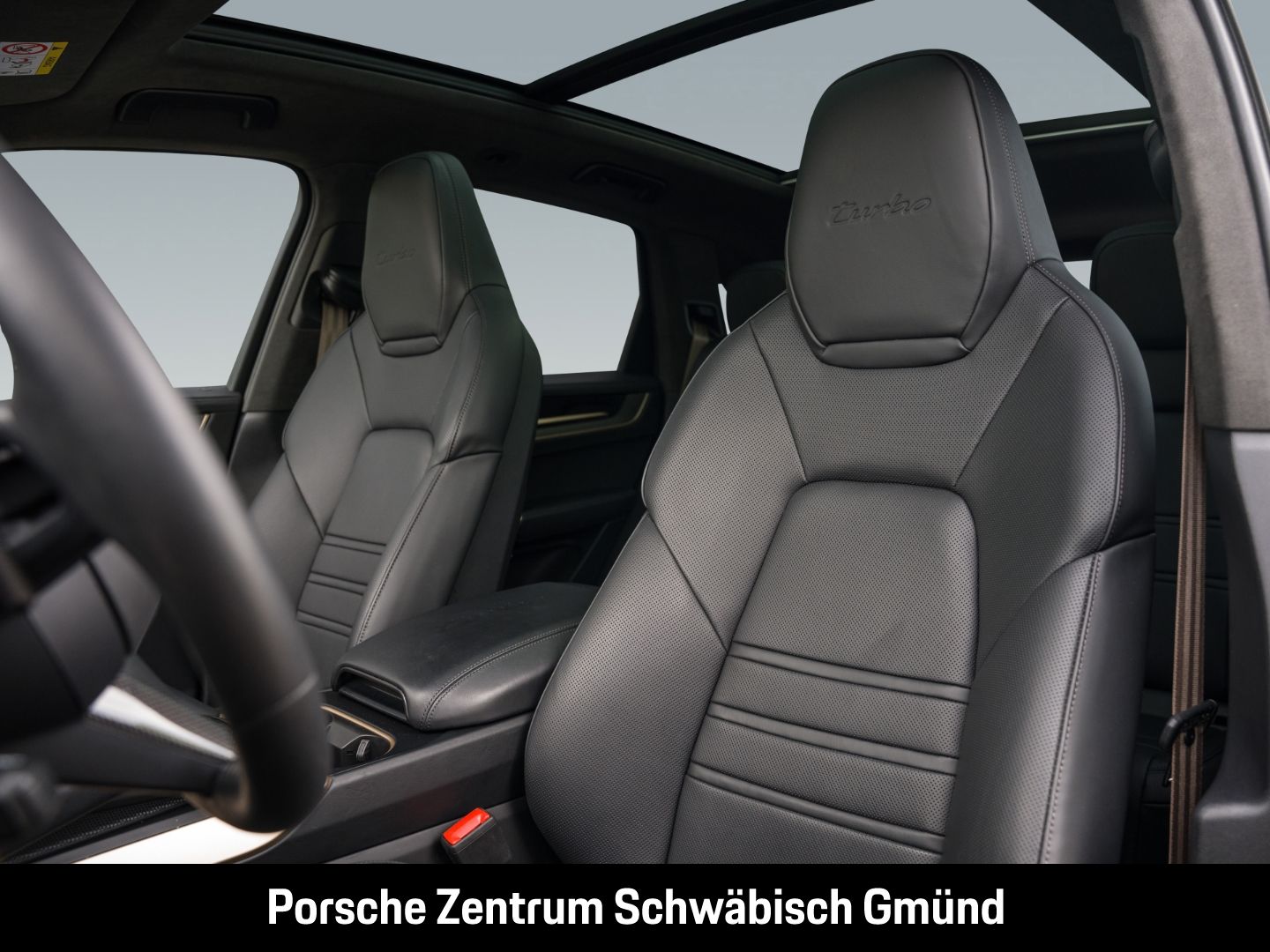 Porsche Cayenne Turbo E-Hybrid Burmester Nachtsicht PDCC