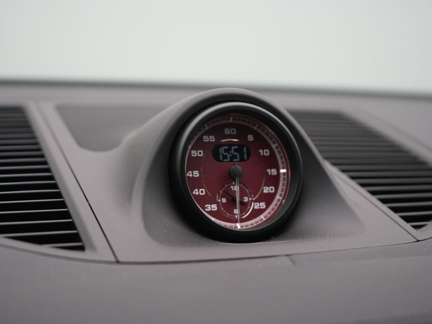 Porsche Macan T - Samsaru's Car Outlet