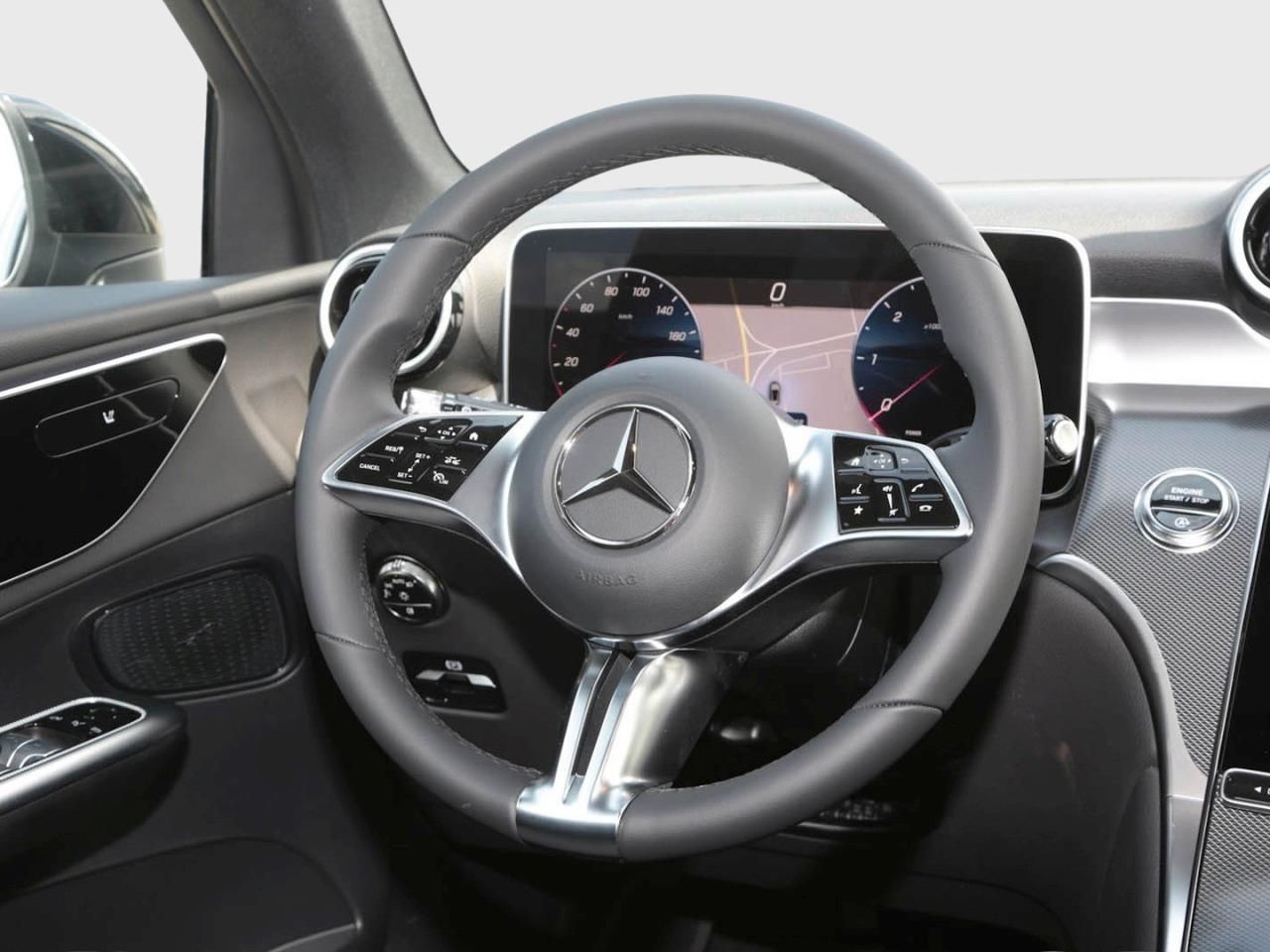 Mercedes-Benz GLC 200 d 4MATIC Avantgarde - Samsaru's Car Outlet