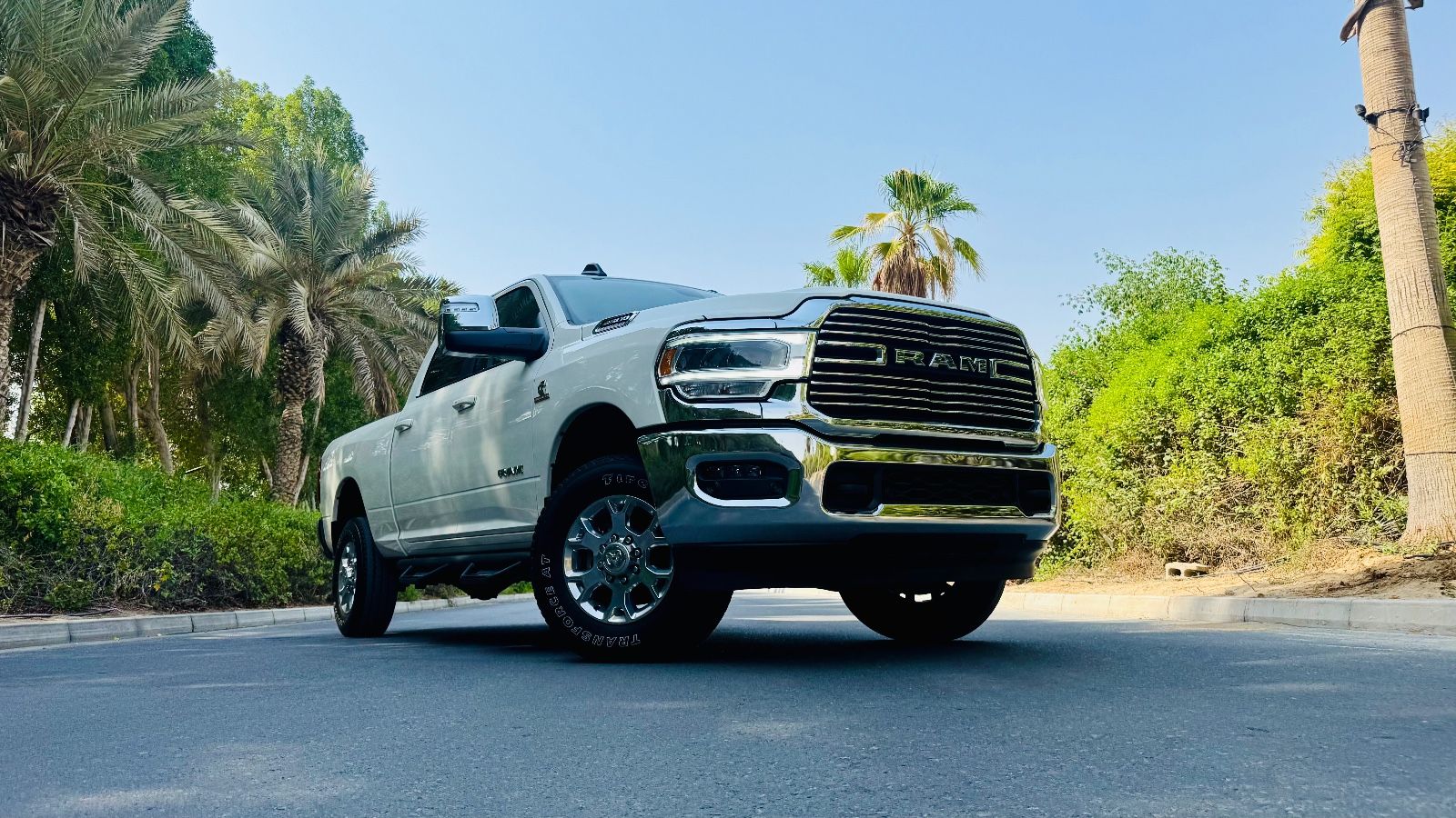 Dodge CLEAN CARFAX*LARAMIE*2500*6,7L DIESEL*UNFALLFREI