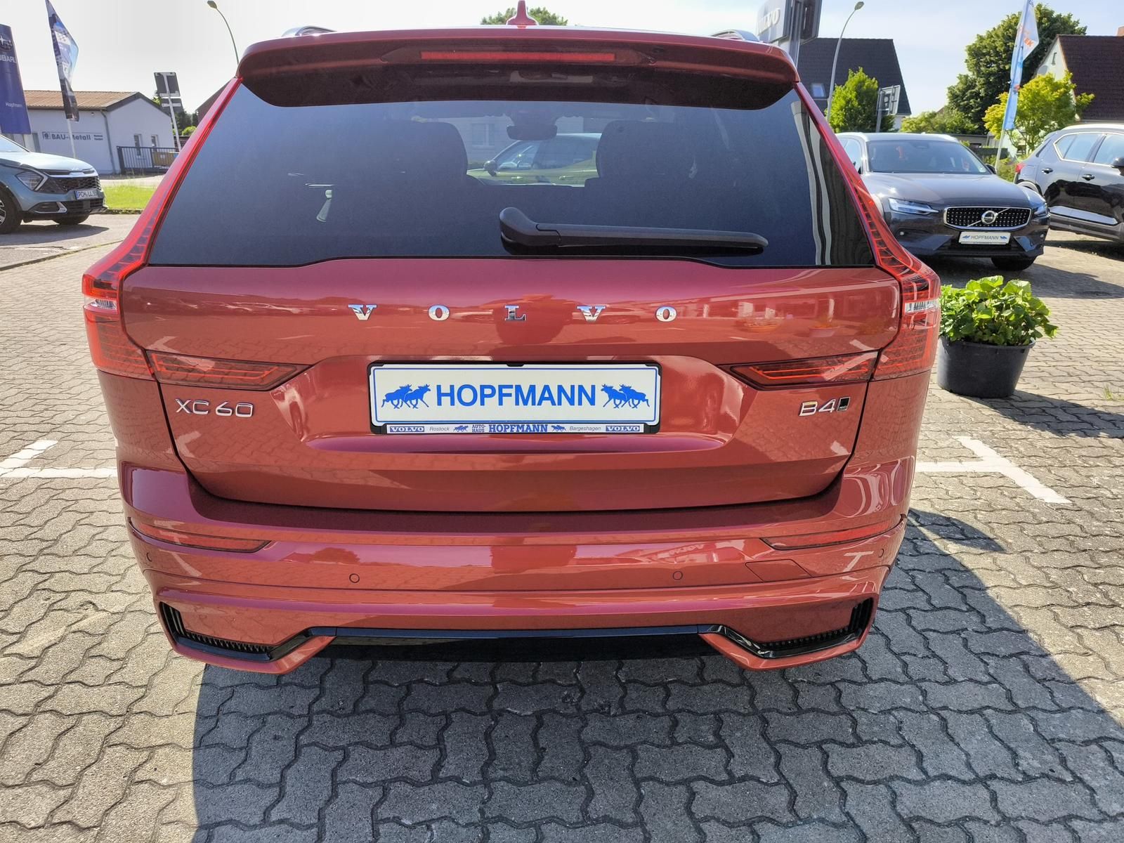 Volvo XC60 B4 (Diesel) AWD Plus Dark