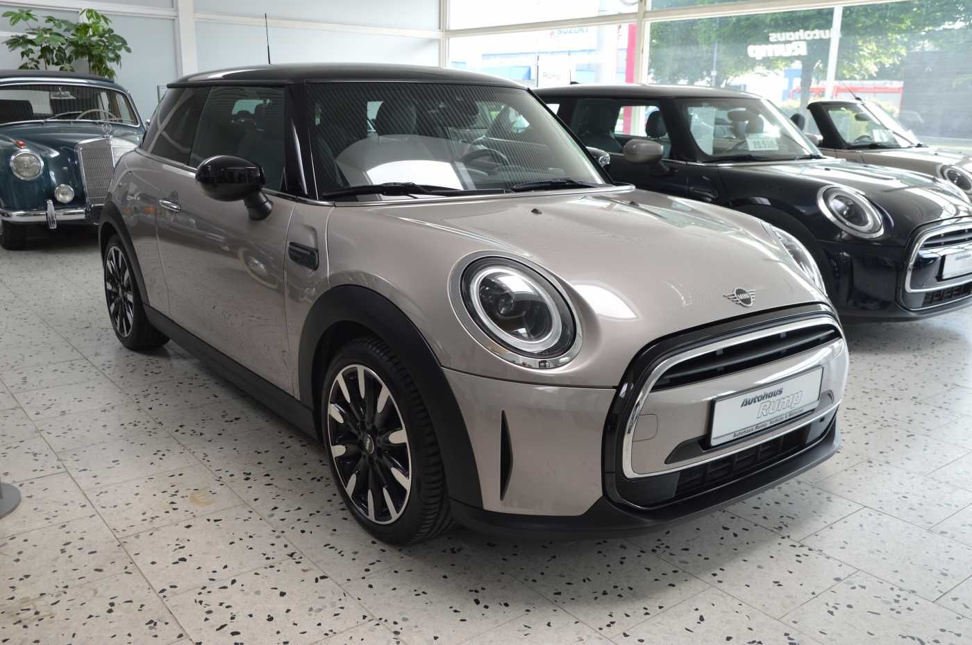 MINI 3-TÜRER Cooper Classic - Samsaru's Car Outlet